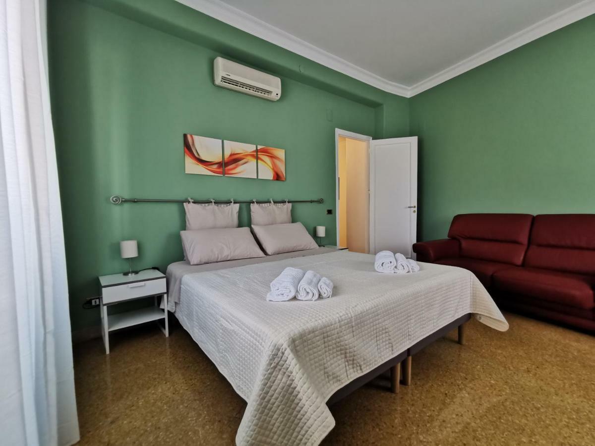 פלרמו Elera Holiday Apartment מראה חיצוני תמונה