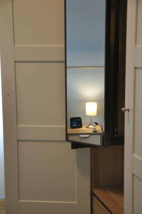 פלרמו Elera Holiday Apartment מראה חיצוני תמונה