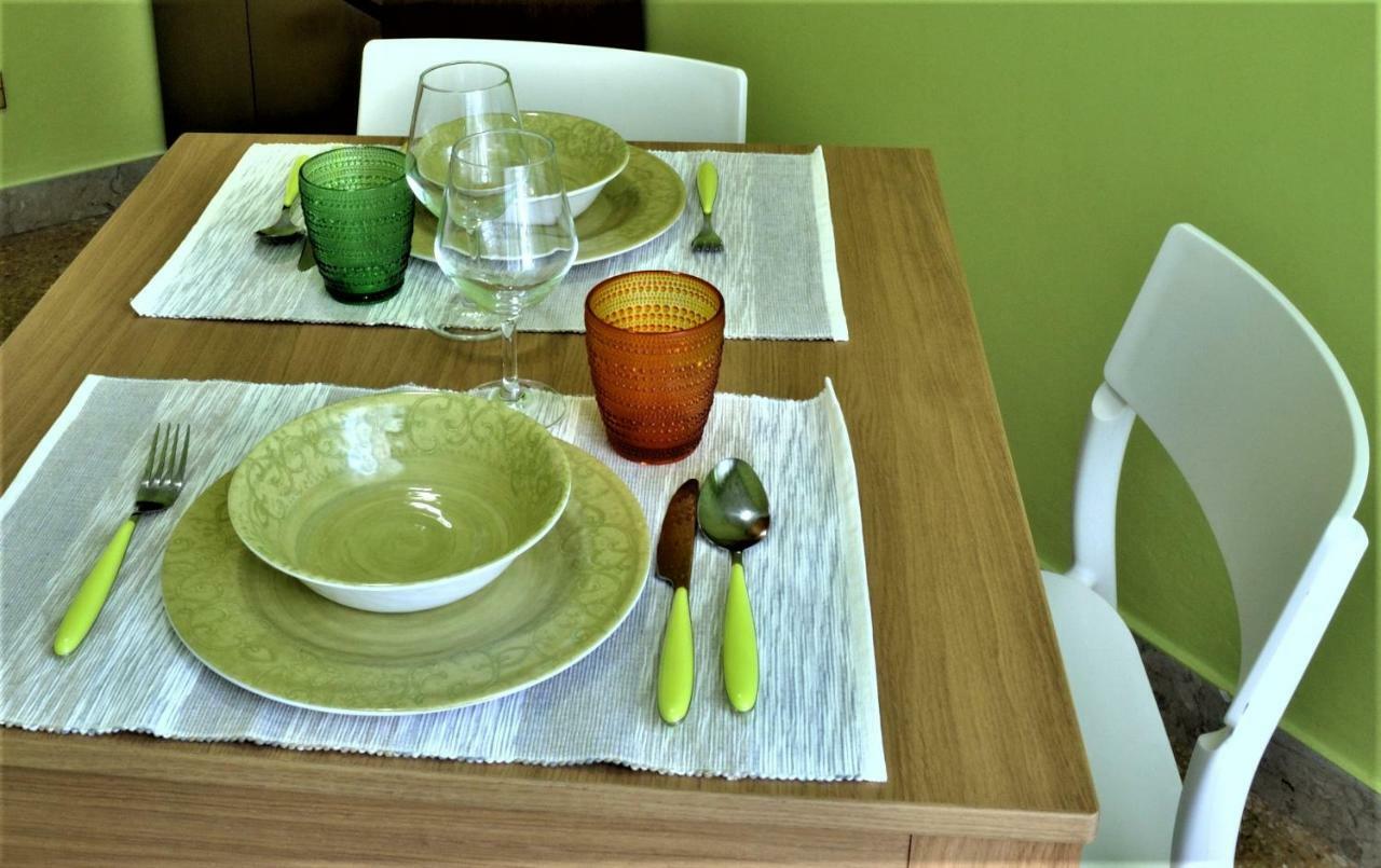 פלרמו Elera Holiday Apartment מראה חיצוני תמונה
