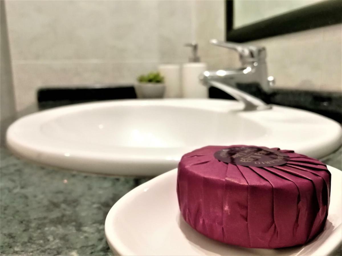 פלרמו Elera Holiday Apartment מראה חיצוני תמונה