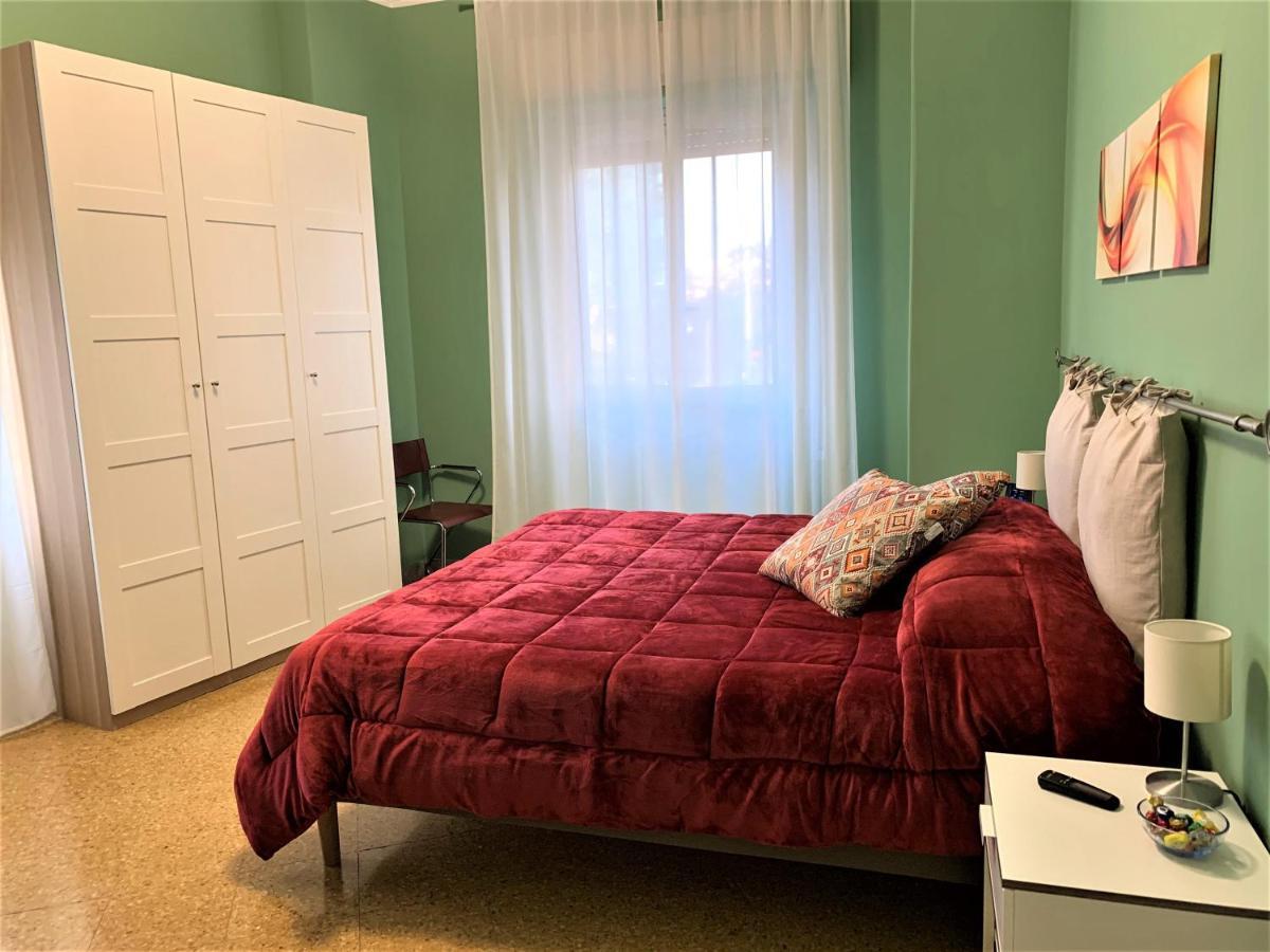 פלרמו Elera Holiday Apartment מראה חיצוני תמונה